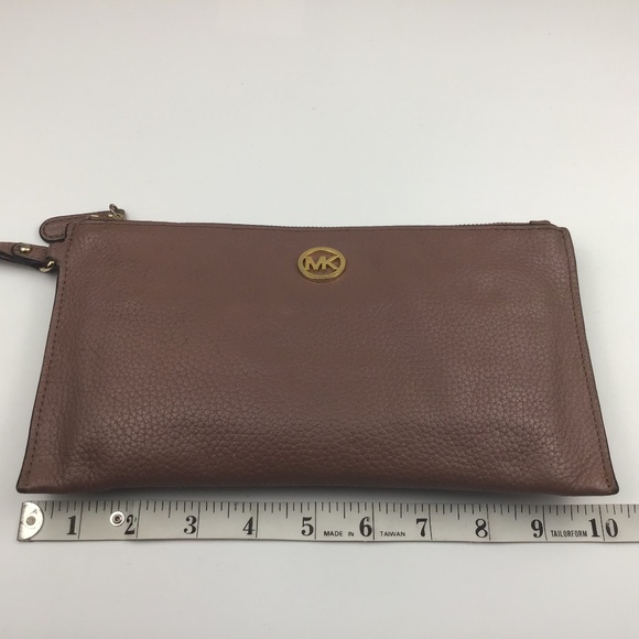 Michael Kors Bag - Picture 9 of 16